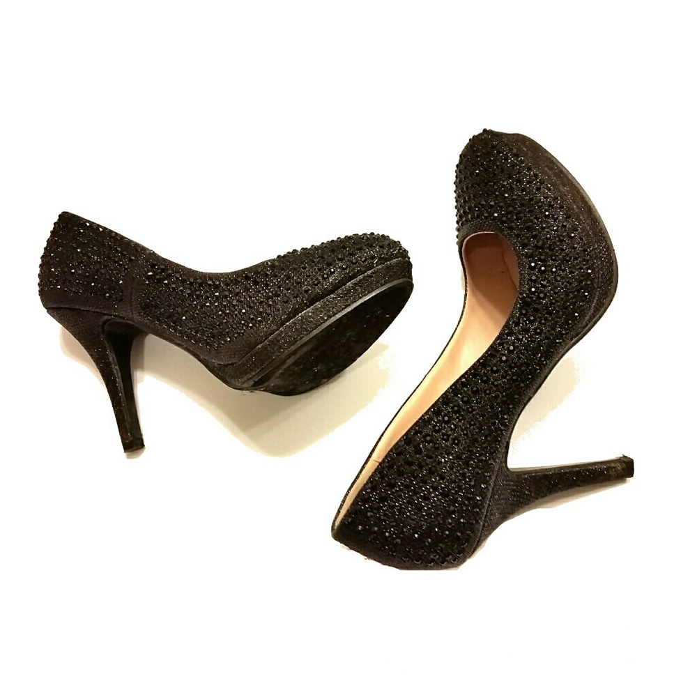 🔥 Bella Luna black rhinestone heels!